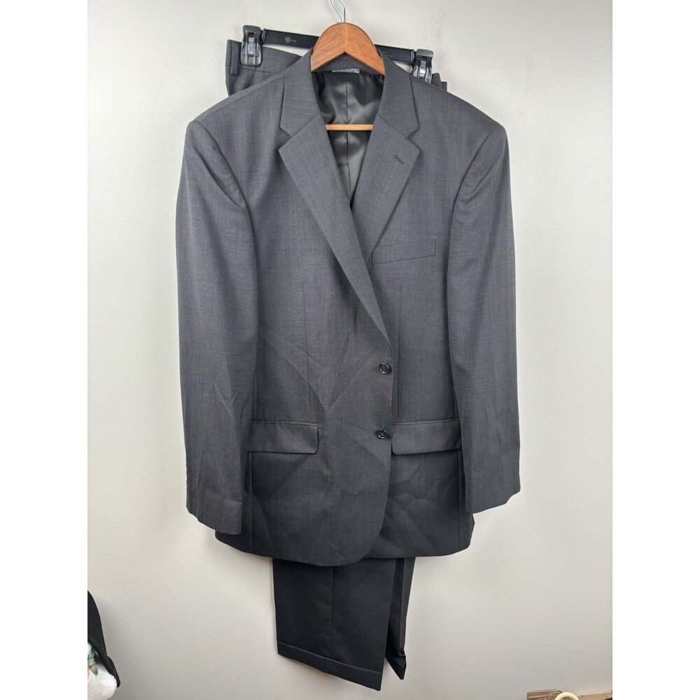 Jos. A. Bank Executive Suit Mens 43L /37W Gray/Charcoal 100% Wool W/ Garment Bag